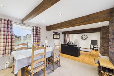 4 bedroom Detached house for sale in Ferry Lane, Winteringham, North Lincolnshire, DN15