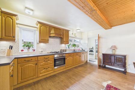 2 bedroom Semi-detached house for sale in Maltkiln Road, Barton-upon-Humber, North Lincolnshire, DN18