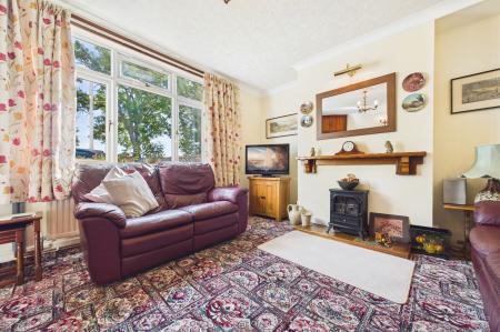2 bedroom Semi-detached house for sale in Maltkiln Road, Barton-upon-Humber, North Lincolnshire, DN18