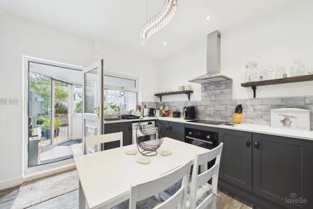 2 bedroom Terraced House for sale in Newport, Barton-upon-Humber, North Lincolnshire, DN18