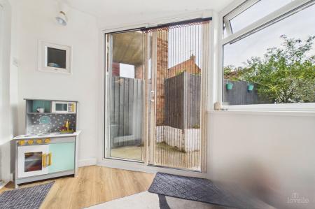 2 bedroom Terraced House for sale in Newport, Barton-upon-Humber, North Lincolnshire, DN18