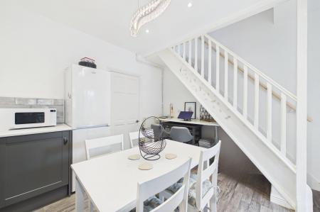 2 bedroom Terraced House for sale in Newport, Barton-upon-Humber, North Lincolnshire, DN18