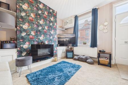 2 bedroom Terraced House for sale in Newport, Barton-upon-Humber, North Lincolnshire, DN18