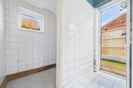 2 bedroom Terraced House for sale in Dam Road, Barton-upon-Humber, North Lincolnshire, DN18