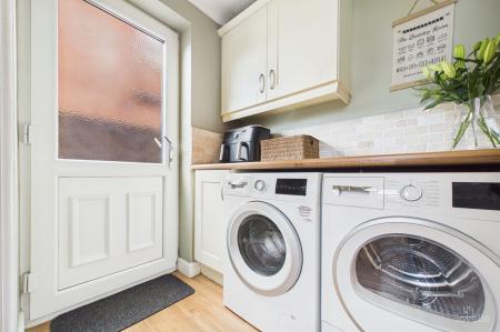 3 bedroom Detached house for sale in Worsley Paddock, Ulceby, North Lincolnshire, DN39