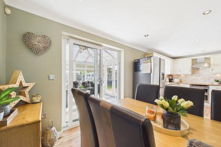 3 bedroom Detached house for sale in Worsley Paddock, Ulceby, North Lincolnshire, DN39