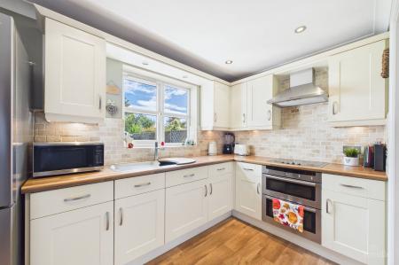 3 bedroom Detached house for sale in Worsley Paddock, Ulceby, North Lincolnshire, DN39