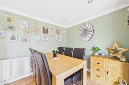 3 bedroom Detached house for sale in Worsley Paddock, Ulceby, North Lincolnshire, DN39