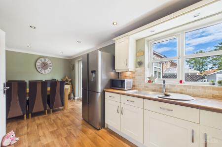 3 bedroom Detached house for sale in Worsley Paddock, Ulceby, North Lincolnshire, DN39