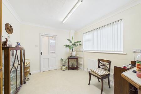 5 bedroom Detached house for sale in Ferriby Road, Barton-upon-Humber, North Lincolnshire, DN18