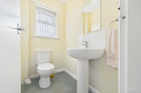 5 bedroom Detached house for sale in Ferriby Road, Barton-upon-Humber, North Lincolnshire, DN18