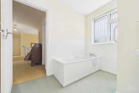 5 bedroom Detached house for sale in Ferriby Road, Barton-upon-Humber, North Lincolnshire, DN18
