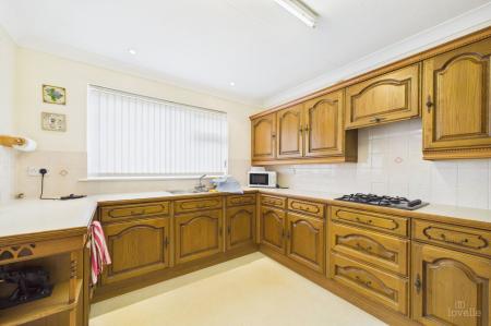 5 bedroom Detached house for sale in Ferriby Road, Barton-upon-Humber, North Lincolnshire, DN18