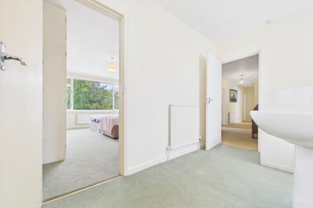 5 bedroom Detached house for sale in Ferriby Road, Barton-upon-Humber, North Lincolnshire, DN18