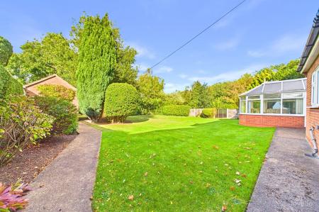 5 bedroom Detached house for sale in Ferriby Road, Barton-upon-Humber, North Lincolnshire, DN18