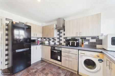 2 bedroom Terraced House for sale in Parks Close, Ulceby, North Lincolnshire, DN39