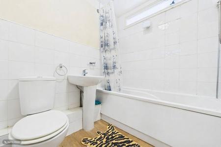 2 bedroom Terraced House for sale in Parks Close, Ulceby, North Lincolnshire, DN39