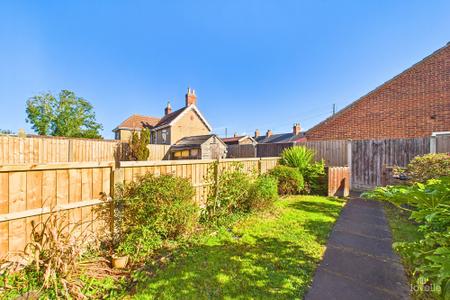 2 bedroom Terraced House for sale in Parks Close, Ulceby, North Lincolnshire, DN39