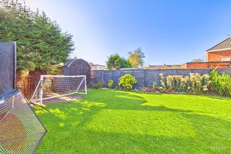 2 bedroom Semi-detached house for sale in Providence Crescent, Barton-upon-Humber, North Lincolnshire, DN18