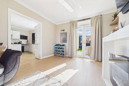 2 bedroom Semi-detached house for sale in Providence Crescent, Barton-upon-Humber, North Lincolnshire, DN18