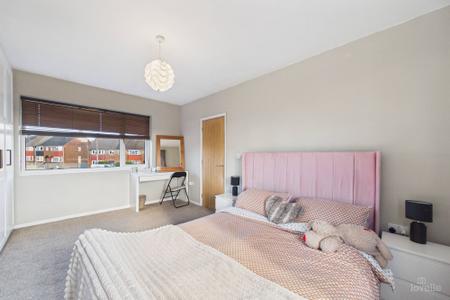 2 bedroom Semi-detached house for sale in Providence Crescent, Barton-upon-Humber, North Lincolnshire, DN18