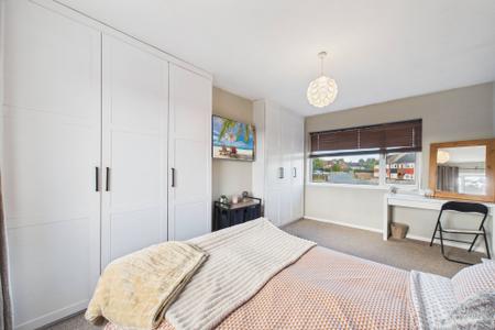 2 bedroom Semi-detached house for sale in Providence Crescent, Barton-upon-Humber, North Lincolnshire, DN18