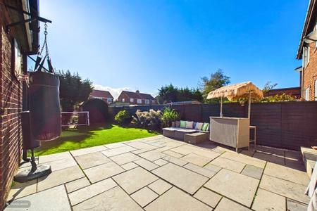 2 bedroom Semi-detached house for sale in Providence Crescent, Barton-upon-Humber, North Lincolnshire, DN18