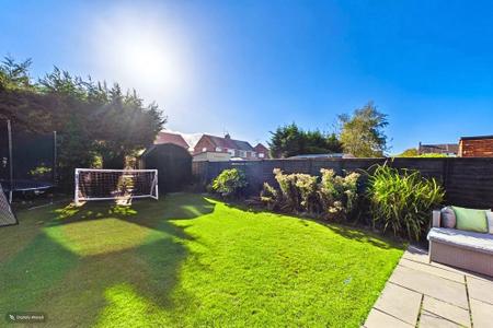 2 bedroom Semi-detached house for sale in Providence Crescent, Barton-upon-Humber, North Lincolnshire, DN18