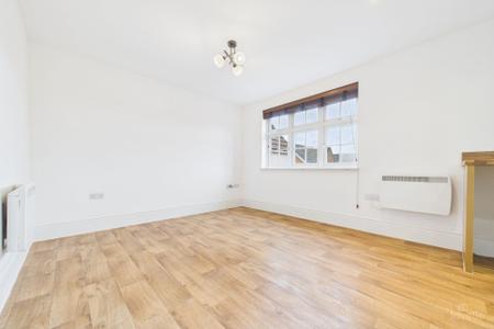 2 bedroom Flat for sale in Jubilee Place, Barton-upon-Humber, North Lincolnshire, DN18