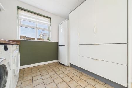 3 bedroom Detached bungalow for sale in Thornton Lane, Ulceby, North Lincolnshire, DN39