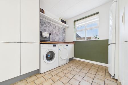 3 bedroom Detached bungalow for sale in Thornton Lane, Ulceby, North Lincolnshire, DN39