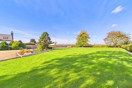 3 bedroom Detached bungalow for sale in Thornton Lane, Ulceby, North Lincolnshire, DN39