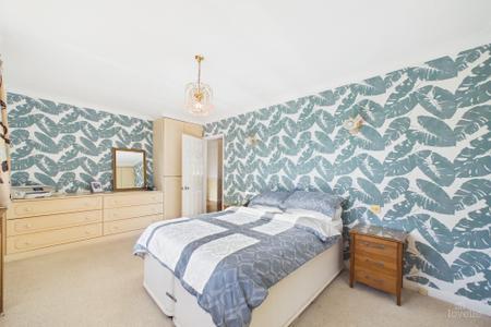 3 bedroom Detached bungalow for sale in Thornton Lane, Ulceby, North Lincolnshire, DN39
