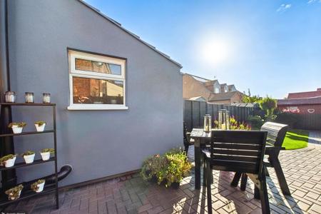 2 bedroom End of terrace house for sale in Butts Road, Barton-upon-Humber, North Lincolnshire, DN18
