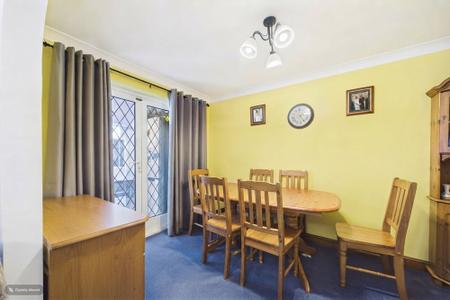 3 bedroom Semi-detached house for sale in Hedgerow Close, Barrow-upon-Humber, North Lincolnshire, DN19