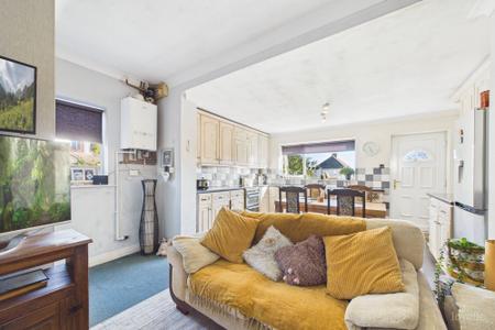 2 bedroom End of terrace house for sale in Sunnybank, Barton-upon-Humber, North Lincolnshire, DN18