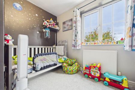 2 bedroom Semi-detached house for sale in Kingfisher Close, Barton-upon-Humber, North Lincolnshire, DN18