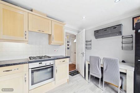 2 bedroom Semi-detached house for sale in Kingfisher Close, Barton-upon-Humber, North Lincolnshire, DN18