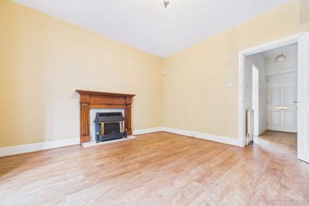 2 bedroom Terraced House for sale in Finkle Lane, Barton-upon-Humber, North Lincolnshire, DN18