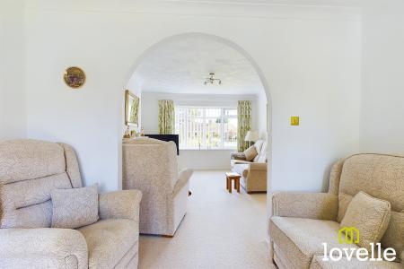 4 bedroom Semi-detached house for sale in Allanson Drive, Cottingham, East Riding of Yorkshire, HU16