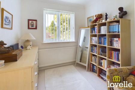 4 bedroom Semi-detached house for sale in Allanson Drive, Cottingham, East Riding of Yorkshire, HU16