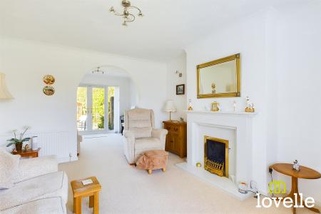 4 bedroom Semi-detached house for sale in Allanson Drive, Cottingham, East Riding of Yorkshire, HU16