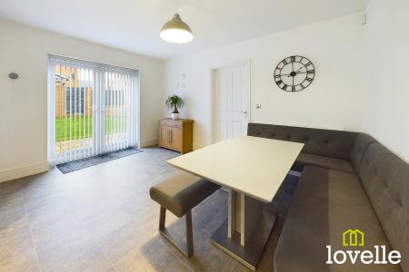 5 bedroom Detached house for sale in Bromby Close, Cottingham, East Riding of Yorkshire, HU16