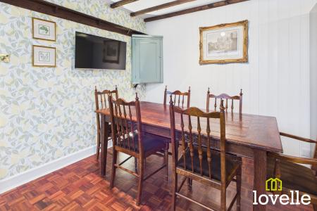 4 bedroom Detached house for sale in High Street, Barton upon Humber, North Lincolnshire, DN18