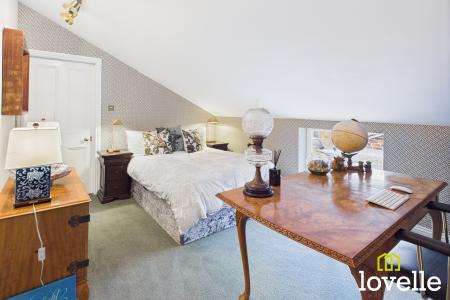 4 bedroom Detached house for sale in High Street, Barton upon Humber, North Lincolnshire, DN18