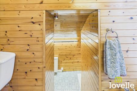 4 bedroom Detached house for sale in High Street, Barton upon Humber, North Lincolnshire, DN18