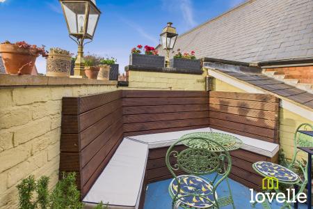 4 bedroom Detached house for sale in High Street, Barton upon Humber, North Lincolnshire, DN18