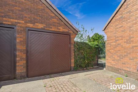3 bedroom Detached bungalow for sale in Kirk Croft, Cottingham, East Riding of Yorkshire, HU16