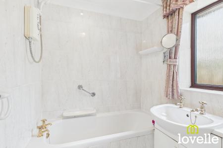 3 bedroom Detached bungalow for sale in Kirk Croft, Cottingham, East Riding of Yorkshire, HU16