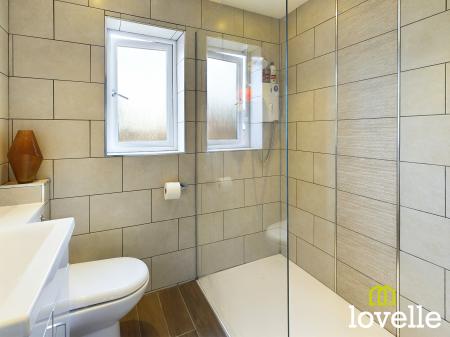 5 bedroom Detached house for sale in Manor Garth, Skidby, East Riding of Yorkshire, HU16